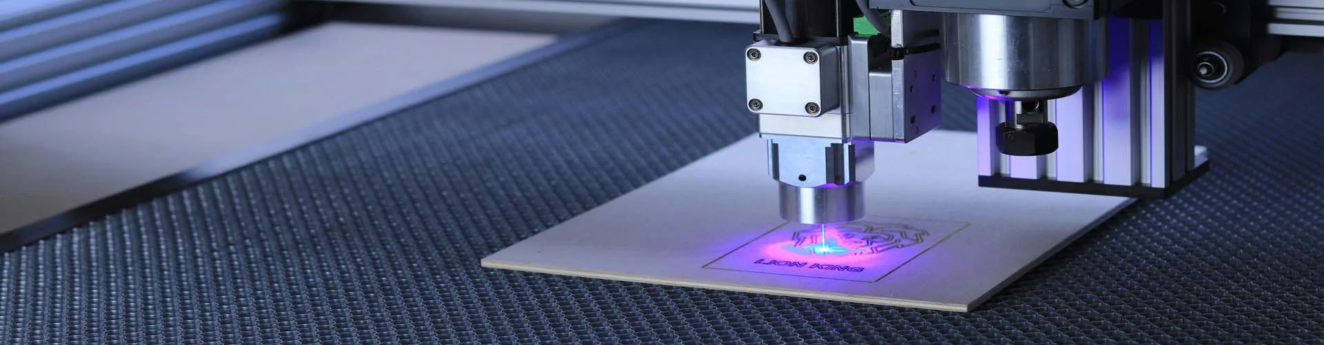 ติดต่อเรา